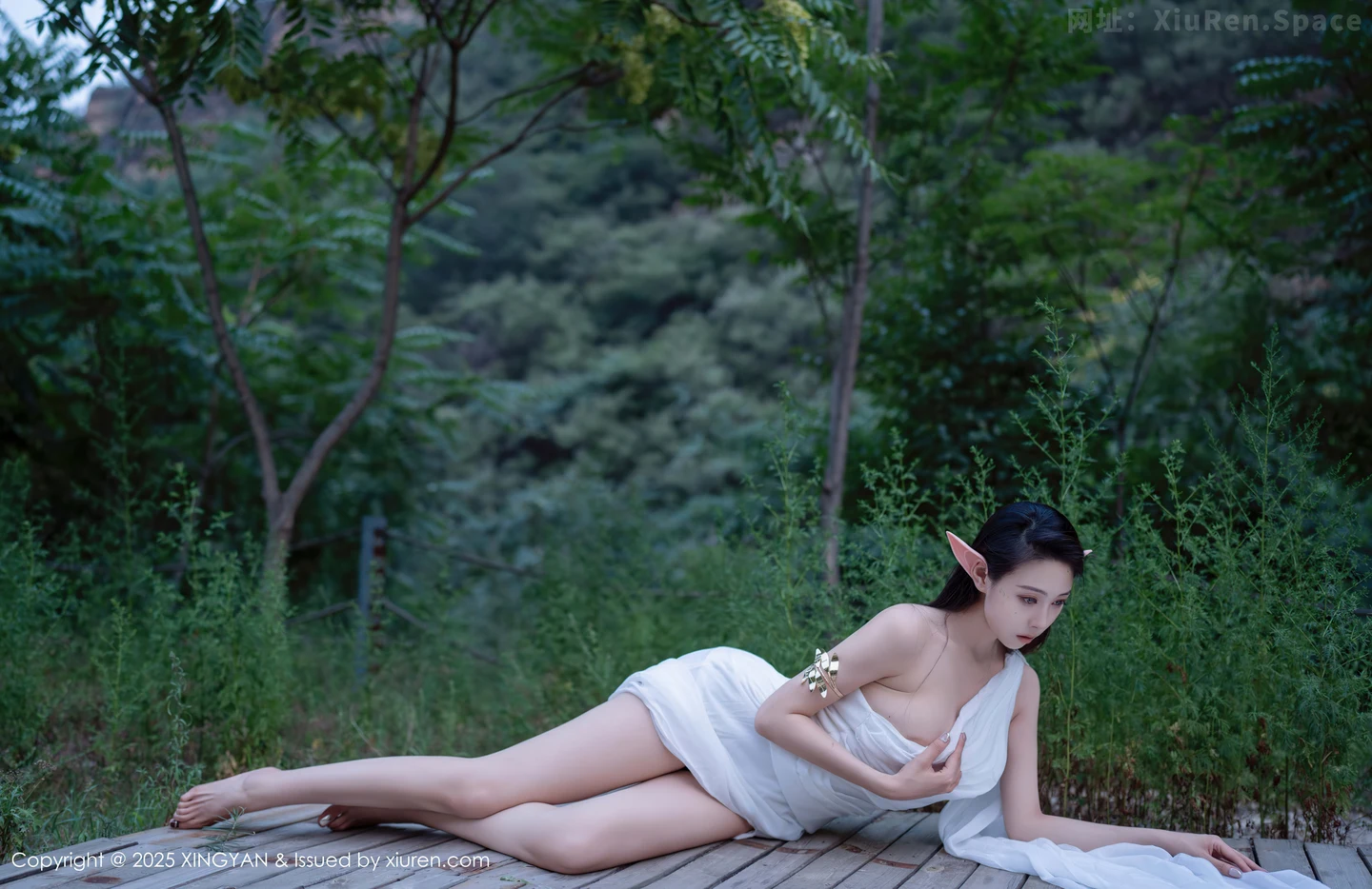 清妙职场OL写真3